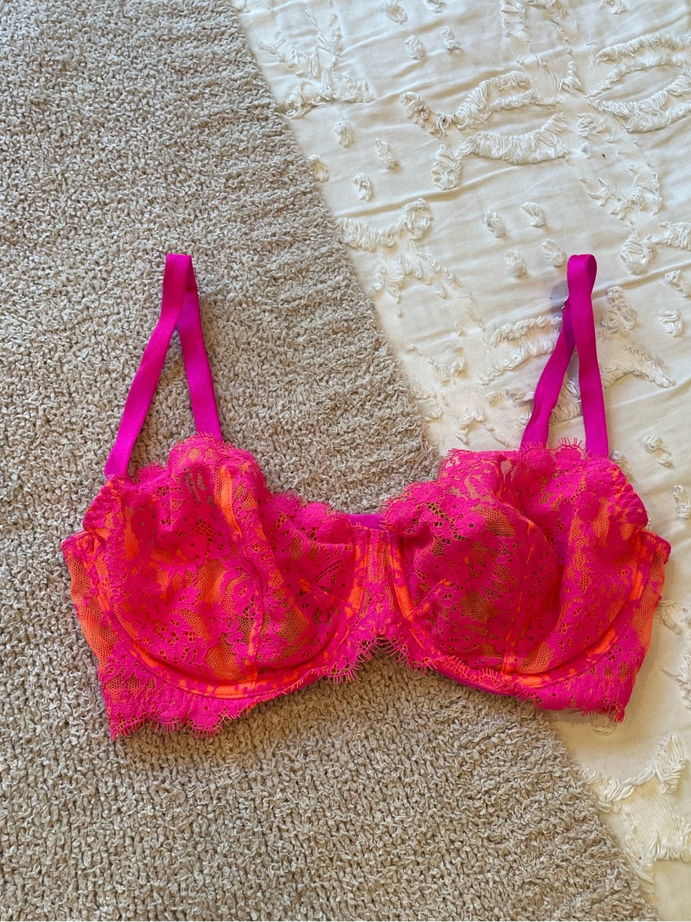 Victoria’s Secret Very Sexy Unlined Demi Bra - size 32DD
